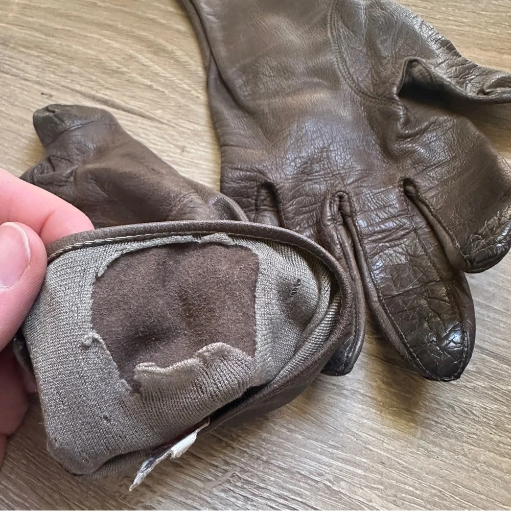 Vintage Dayne Taylor Silk Lined leather gloves